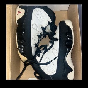 Baby Jordan Retro 9 size 4.5C